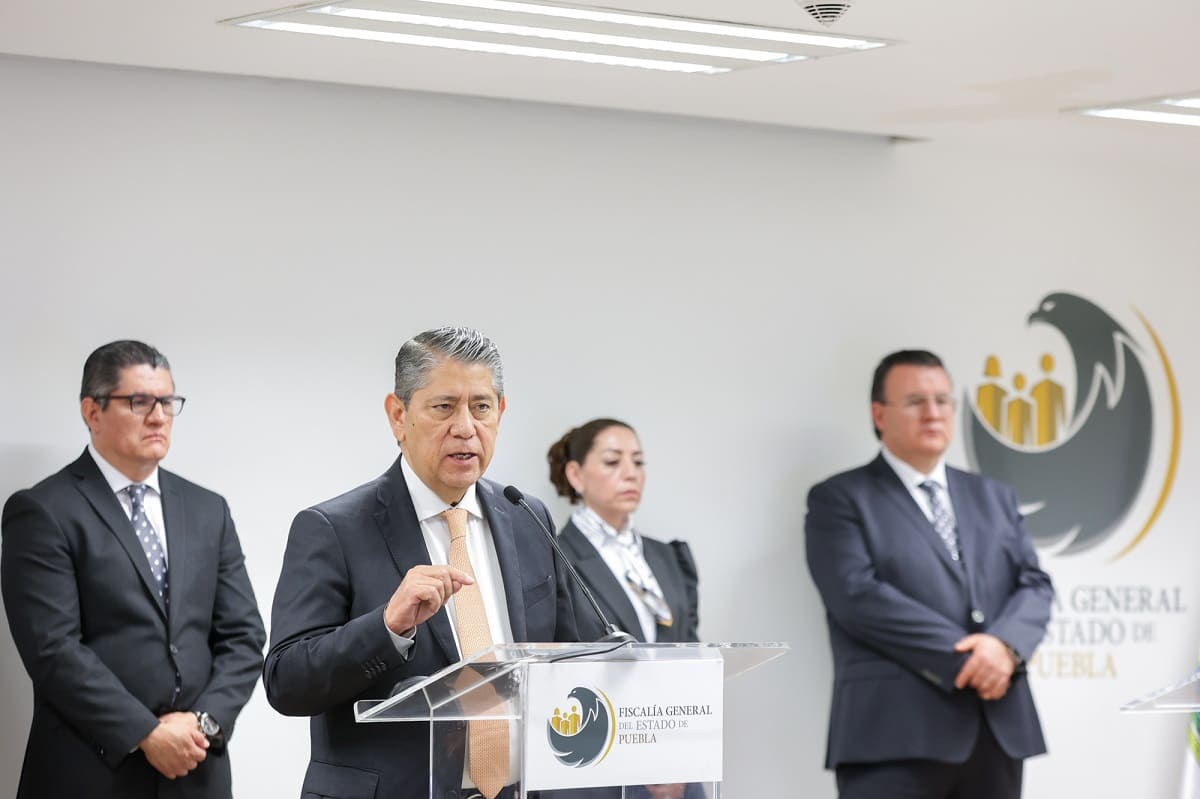 Fiscalía ayudará a poblano que debe 13 mil pesos por evitar que se robaran su auto 1 fiscal de puebla gilberto higuera