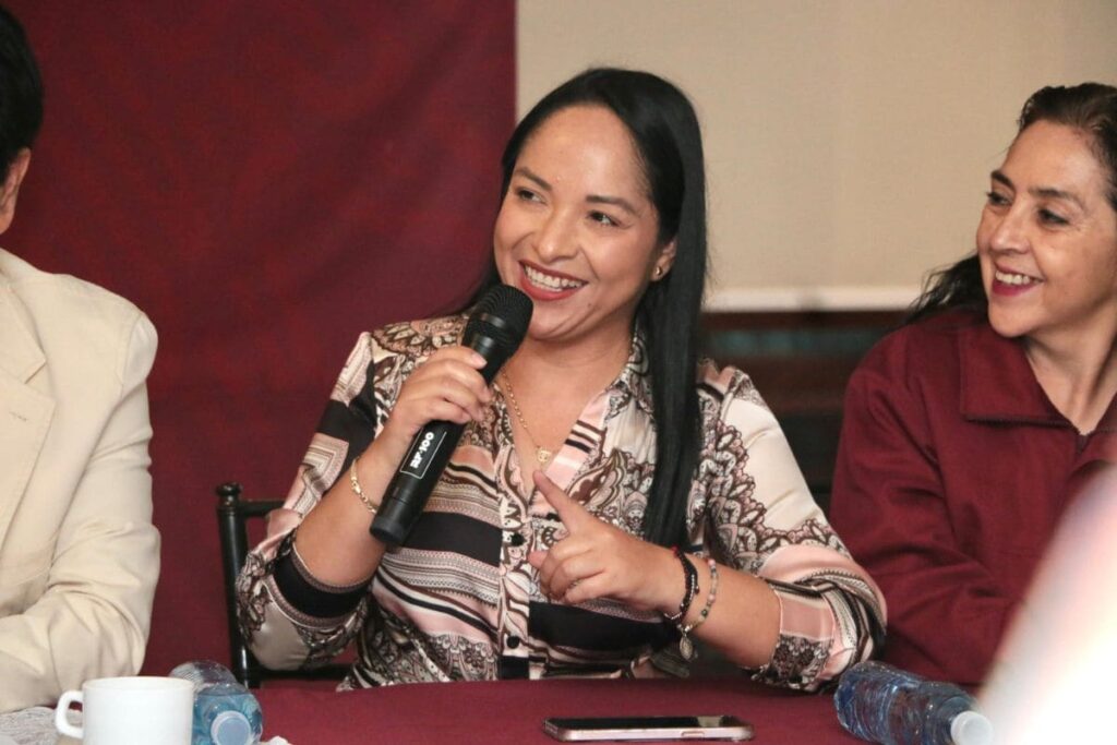Liz Sánchez y Nacho Mier campañas separados
