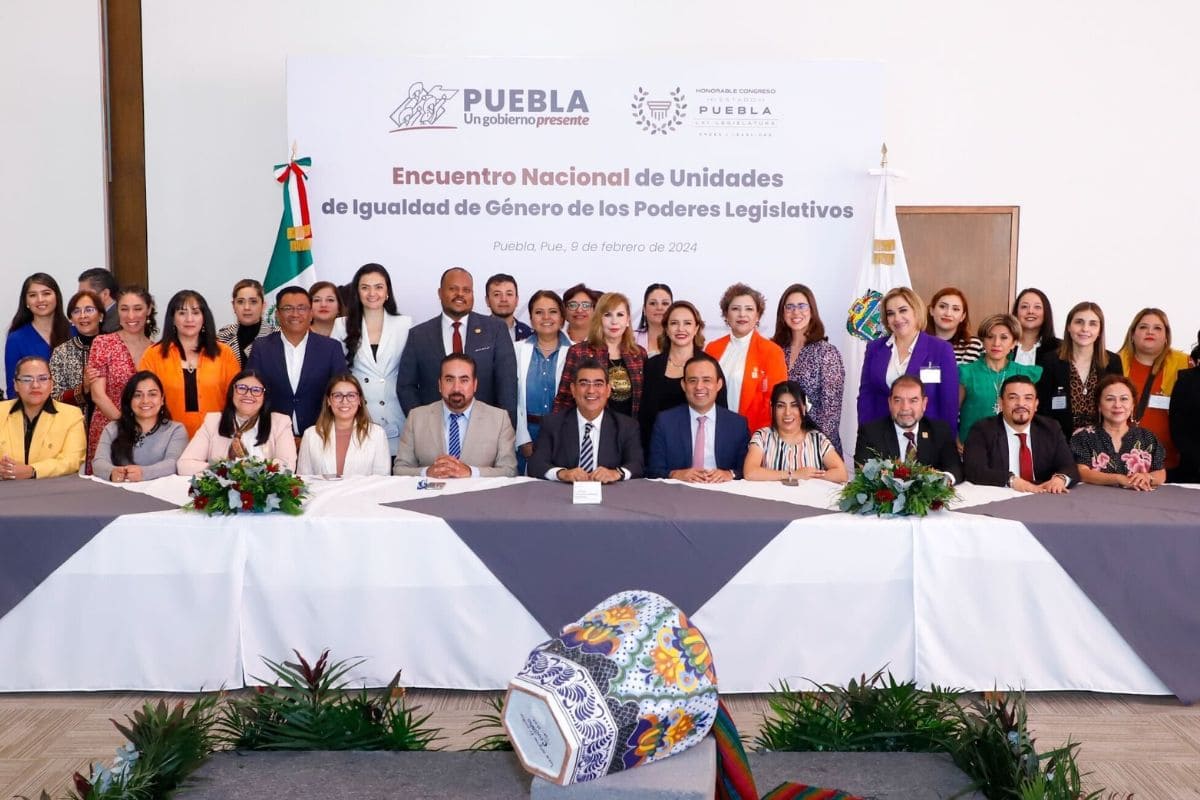 Garantiza gobierno estatal piso parejo a todos los poblanos para su crecimiento y desarrollo: Sergio Salomón 1 piso parejo en Puebla: Sergio Salomón