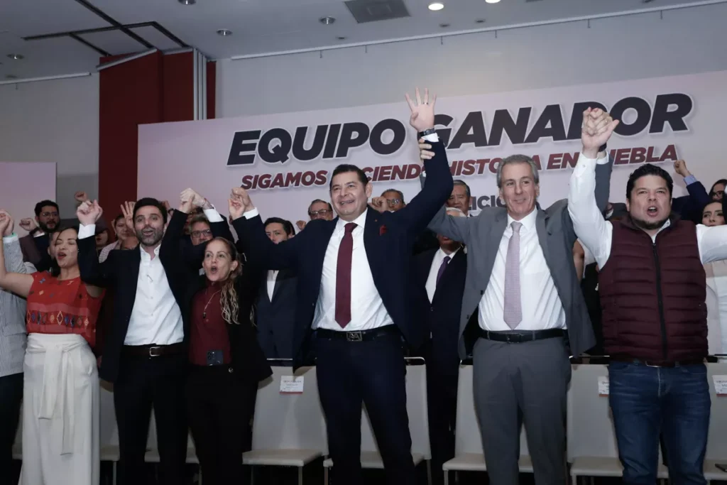 Alejandro Armenta Presentacion equipo de trabajo 11