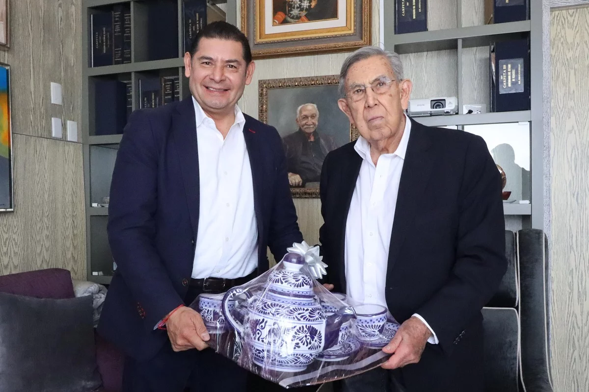 Armenta invita a Cuauhtémoc Cárdenas a gira de campaña por gubernatura de Puebla 1 Armenta invita a Cuauhtémoc Cárdenas a gira de campaña por gubernatura de Puebla
