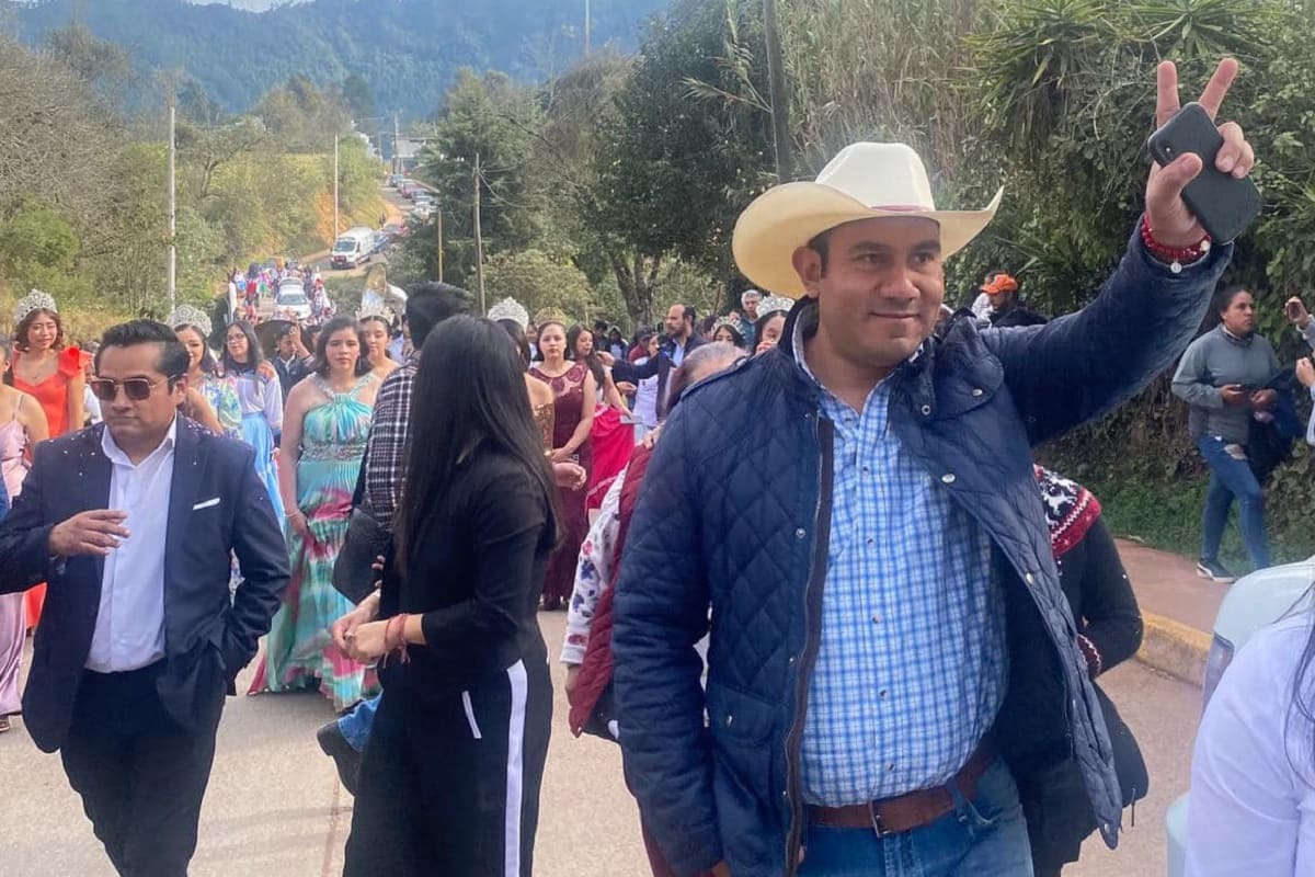 Asdrúval Drake y su violación a la Ley Electoral; es supuesto prestanombres del abogado de Peña Nieto 1 Asdruval Drake