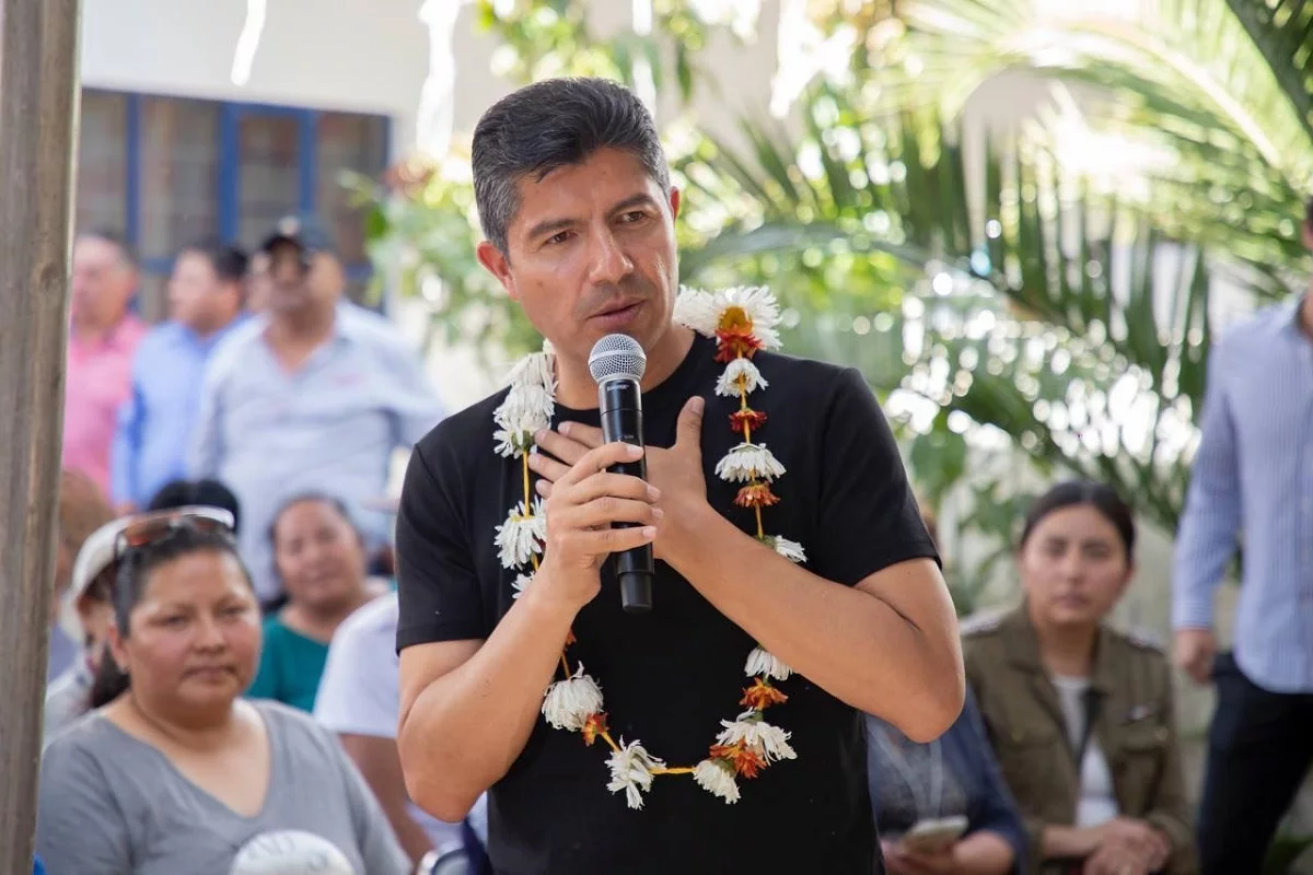 Conoce Lalo Rivera el estado de Puebla, le recuerdan anécdotas en Atzompa y Tecuanipan 1 Conoce Lalo Rivera el estado de Puebla, le recuerdan anécdotas en Atzompa y Tecuanipan
