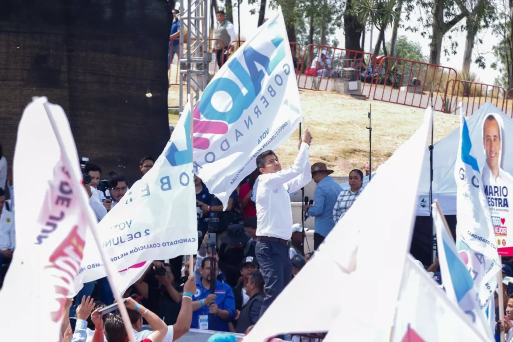 6 MMDP en créditos, 20 mil calles y aumentó a programas sociales, anuncia Lalo Rivera