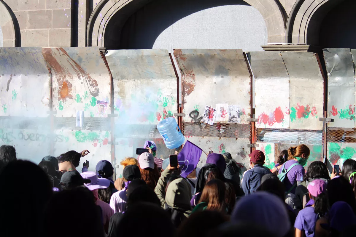 Marcha 8m Puebla zocalo de puebla 16