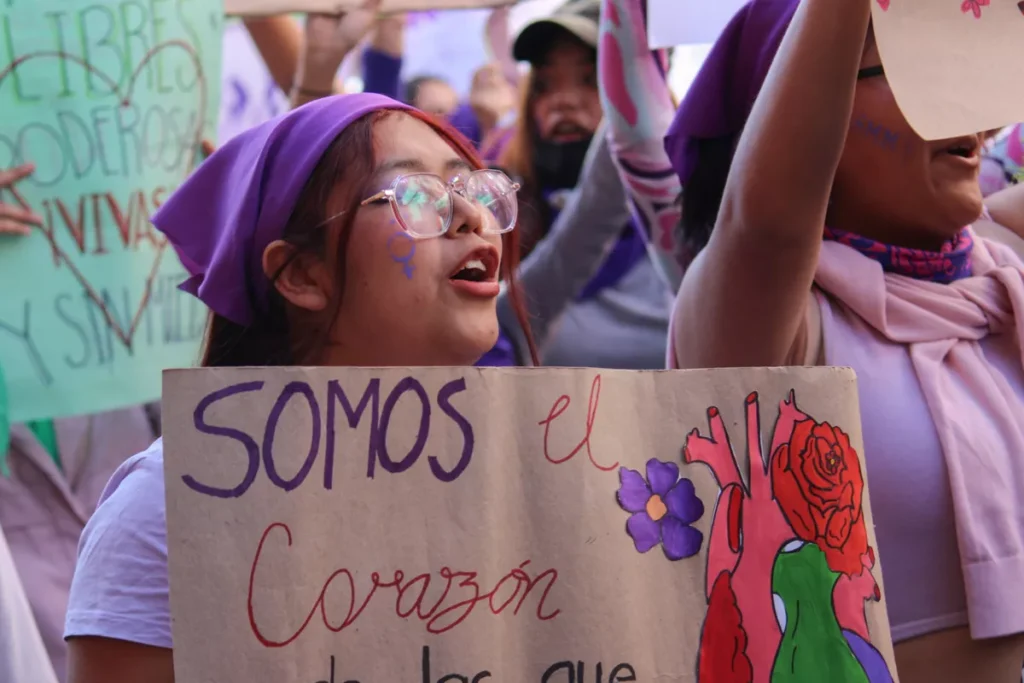 Marcha 8m Puebla zocalo de puebla 5