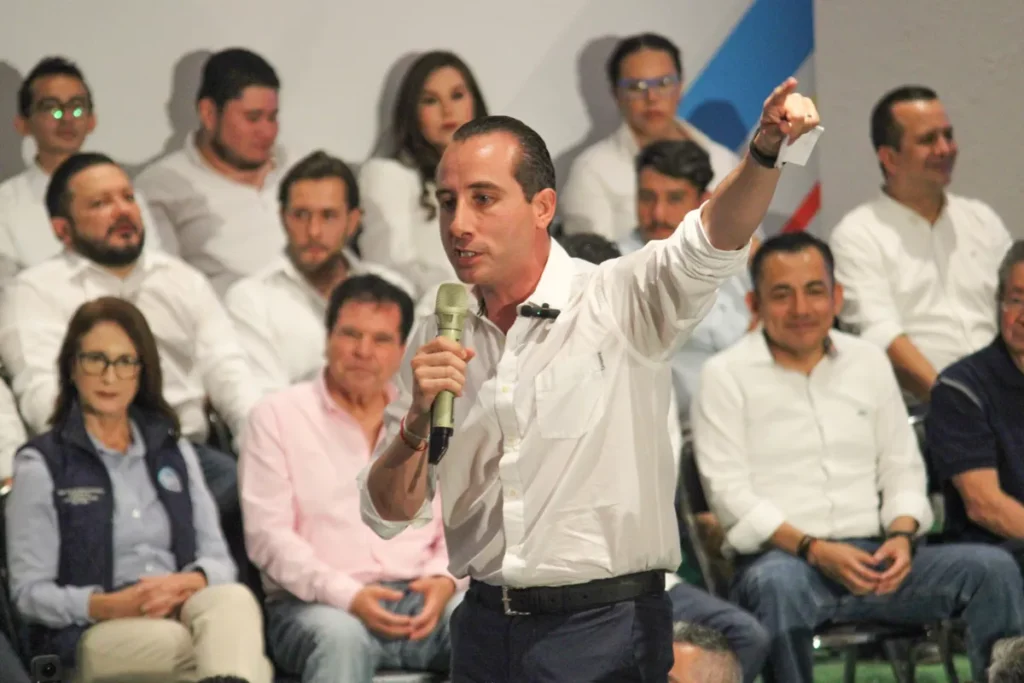 Mario Riestra registro IEE presentacion equipo de campana PAN Puebla 10