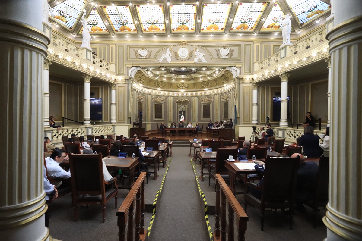 Se integran cuatro diputados a la LXI Legislatura 1 Se integran cuatro diputados a la LXI Legislatura