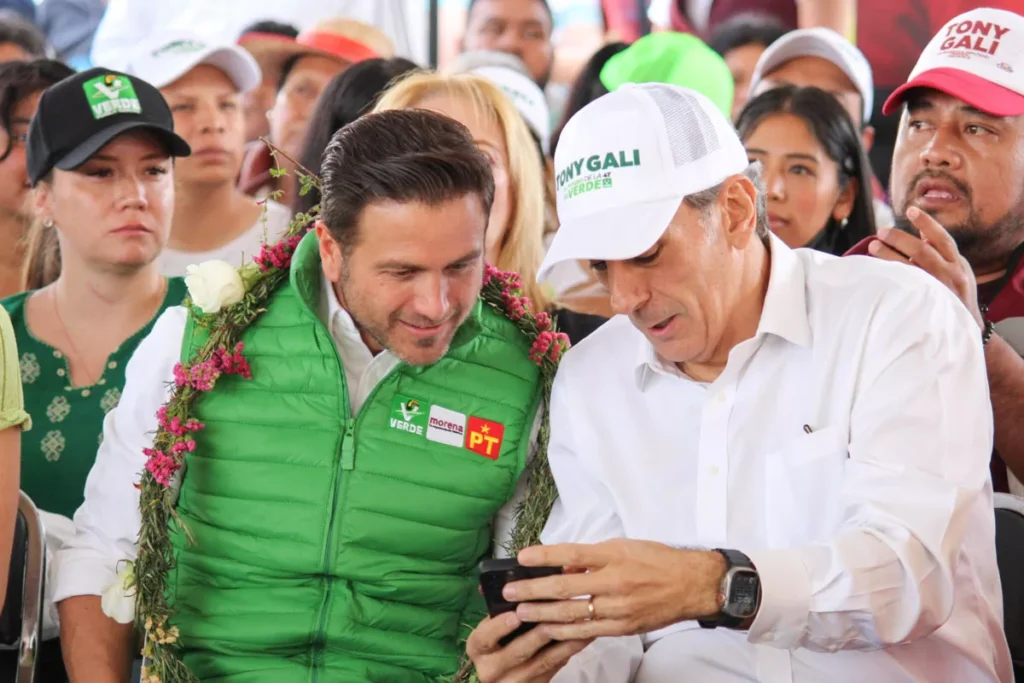 Tony Gali Lopez Inicio de Campana distrito 9 6