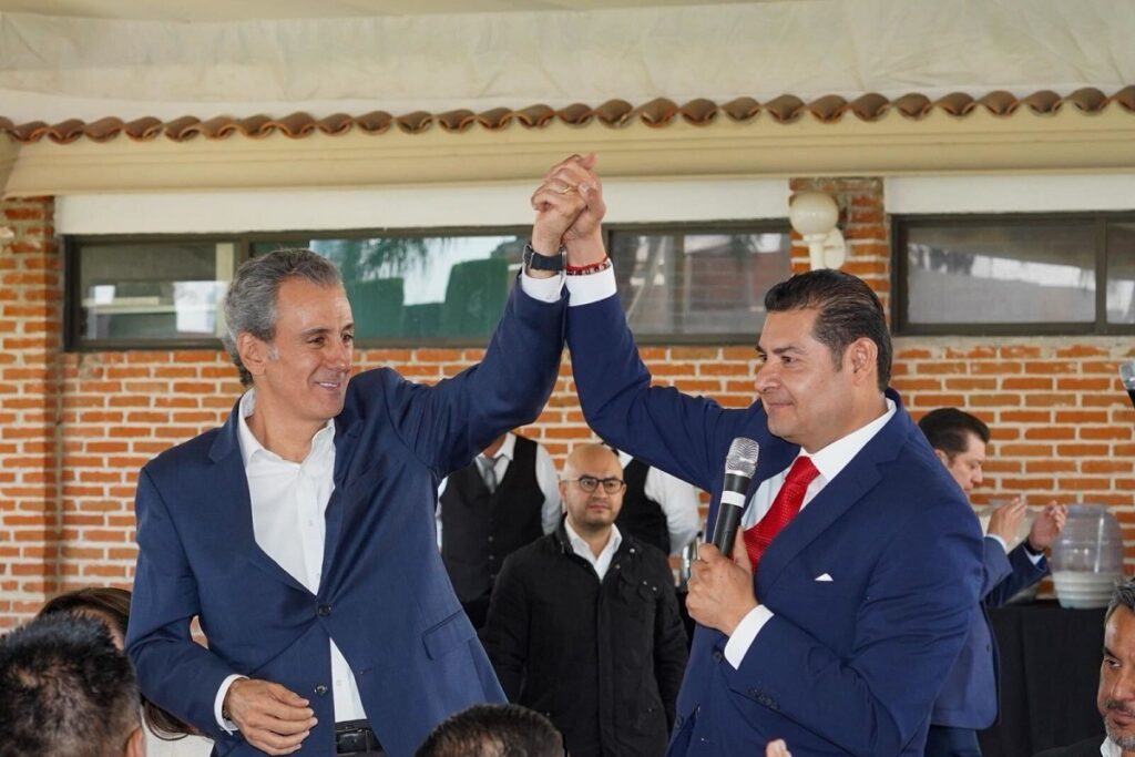 Trabajo coordinado para el desarrollo empresarial de Puebla Armenta