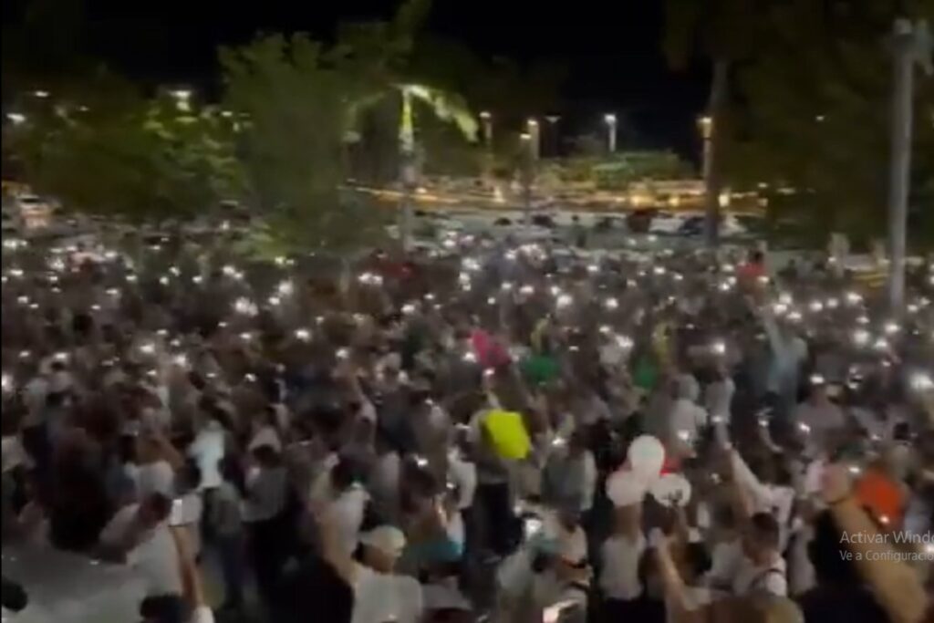 VIDEO Marchan en Campeche para exigir la destitución de Layda Sansores