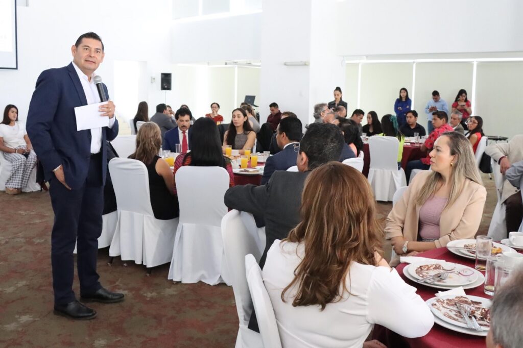 alejandro armenta coincide rectores