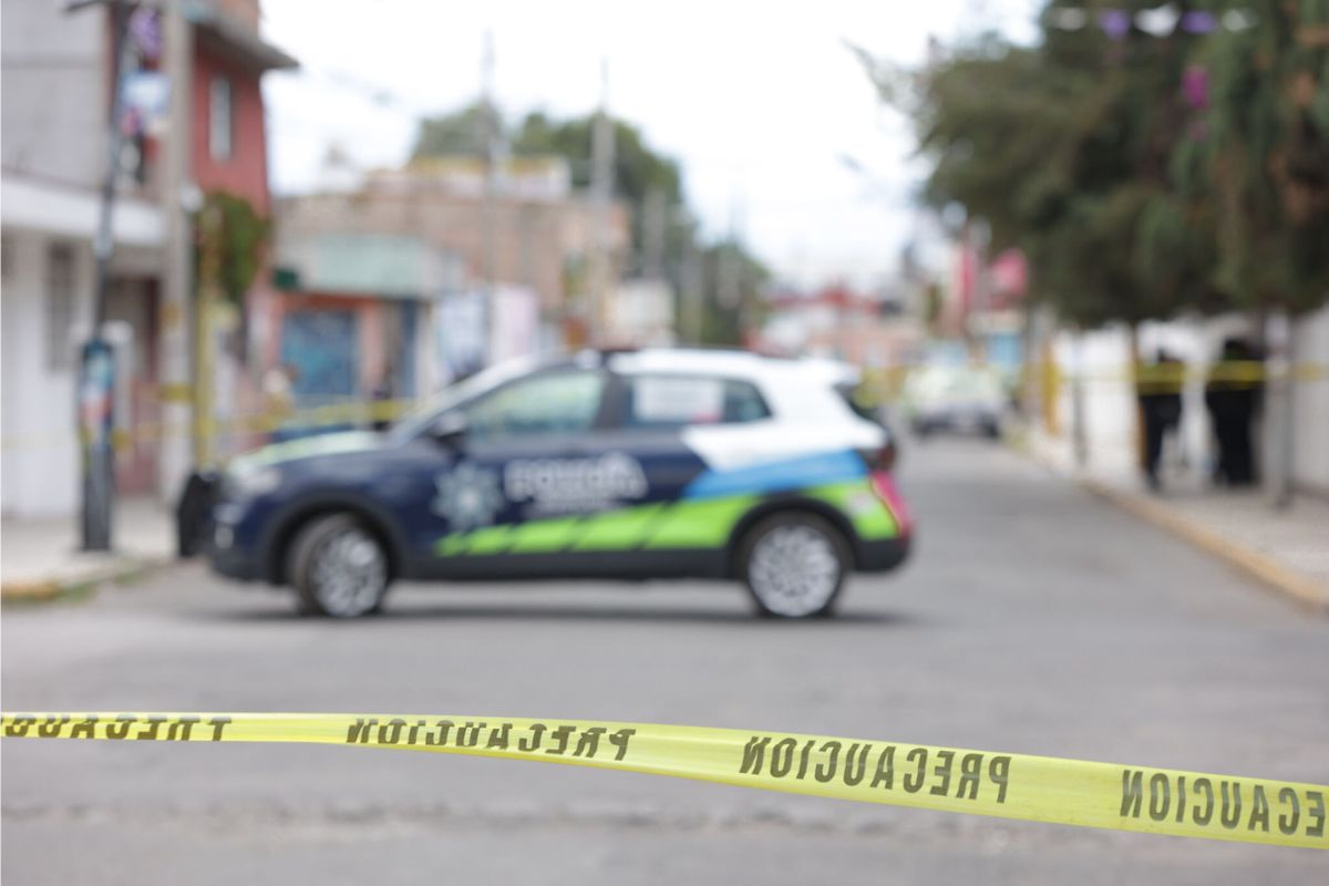 IMÁGENES FUERTES: Alumno del CEUNI se lanza del tercer piso en el Barrio de Santiago 1 alumno del CEUNI se suicida