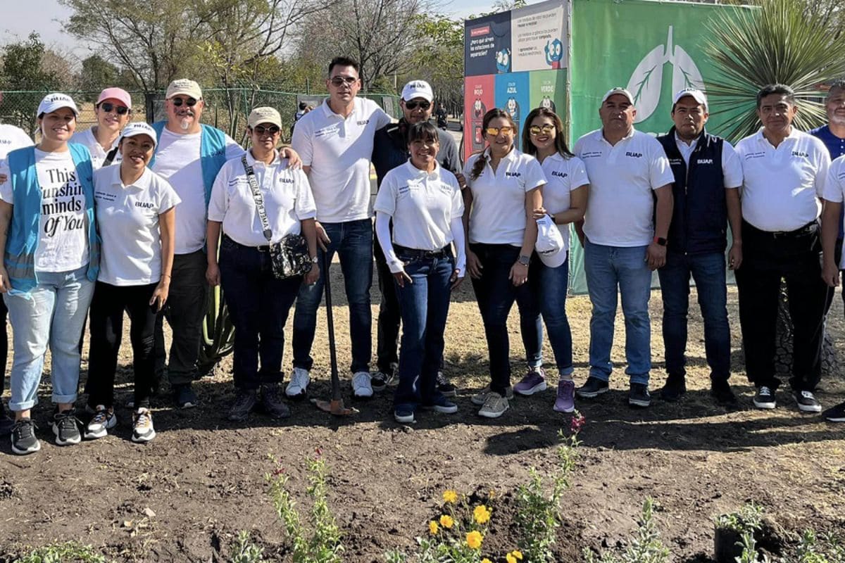 Abre la BUAP su “Plazuela de la Sostenibilidad” con adoquines de unicel reciclado 1 BUAP plazuela de la sostenibilidad 2024