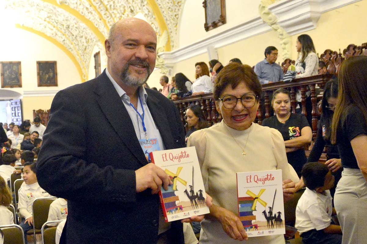 Presenta Lilia Cedillo Ramírez El Quijotito, obra ilustrada por niños y niñas del Círculo Infantil de la BUAP 1 presentan El Quijotito en la BUAP