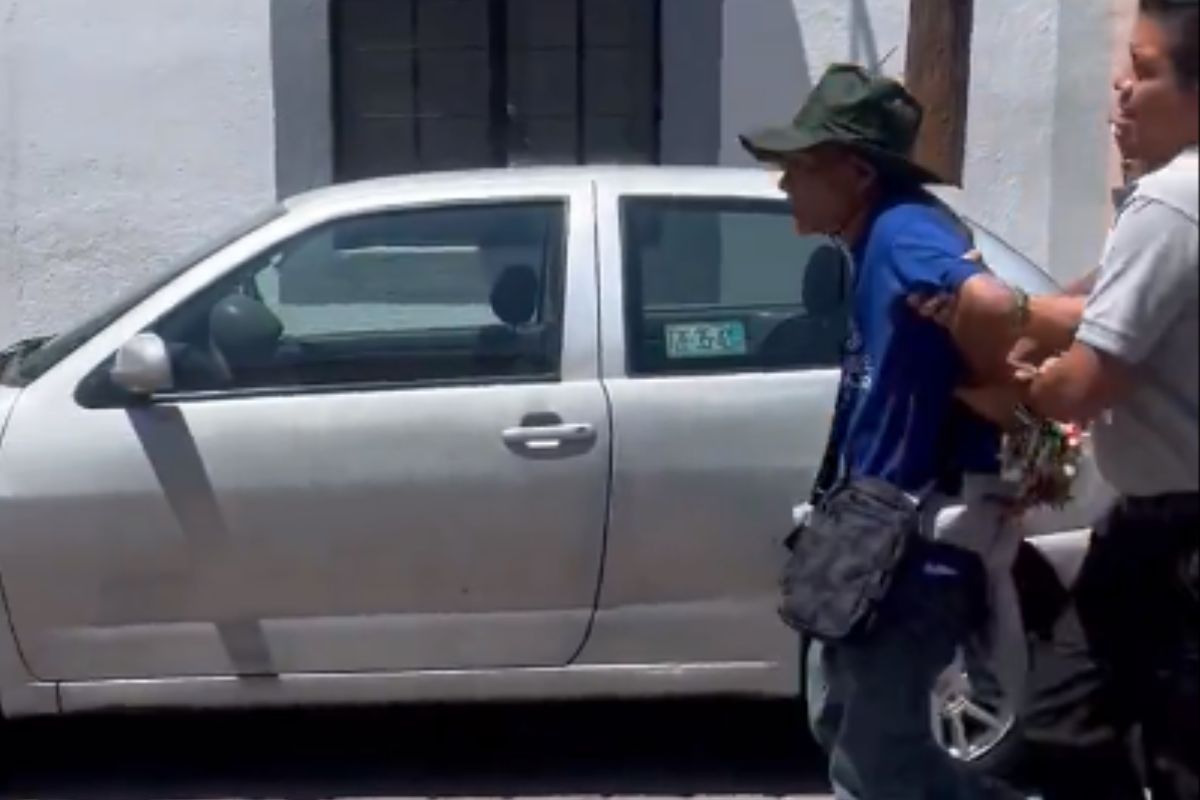 Por robar bicicletas, agarran a cachetadas a ladrón en San Pedro Cholula 1 cachetan a ladrón de bicicletas en San Pedro Cholula