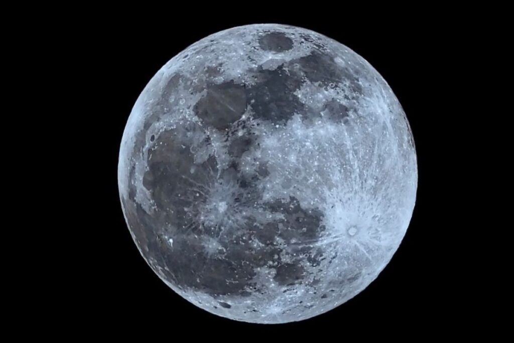 eclipse lunar 2024