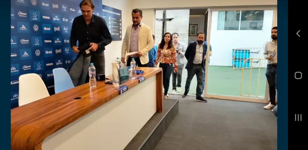 Sin escapatoria en línea deportiva 