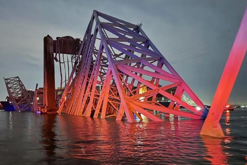 encuentran cuerpos puente Francis Scott Key en Baltimore