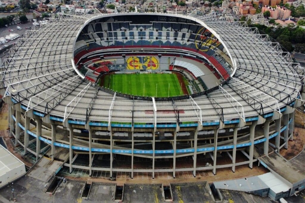 Estadio Azteca reprobado