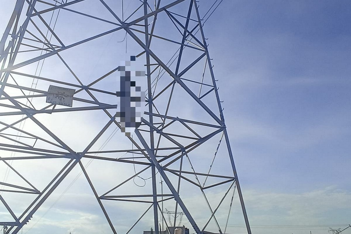 Hombre se quita la vida al colgarse de una torre de electricidad en Xonacatepec 1 Hombre se quita la vida al colgarse de una torre de electricidad en Xonacatepec
