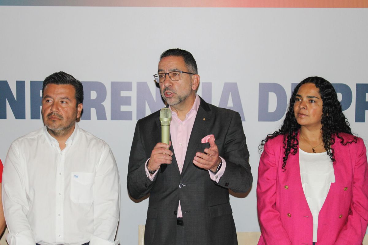 Lozano acusa prostitución en Morena por aceptar a prianistas; calla por inclusión de Tony Gali 1 Javier Lozano: Morena se prostituye