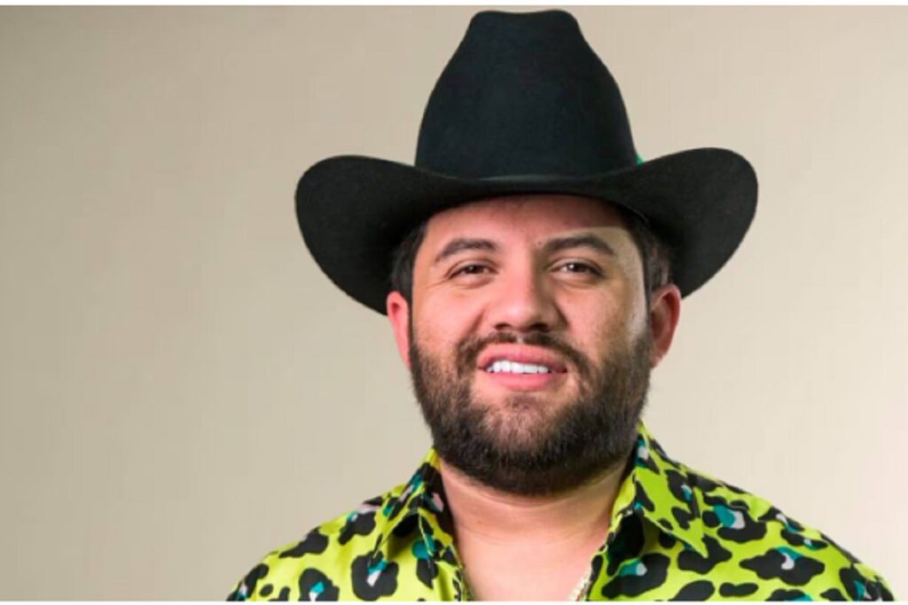 Cantante de Corridos Bélicos Luis R. Conriquez Denuncia Agresión por Parte de su Expareja y Familia