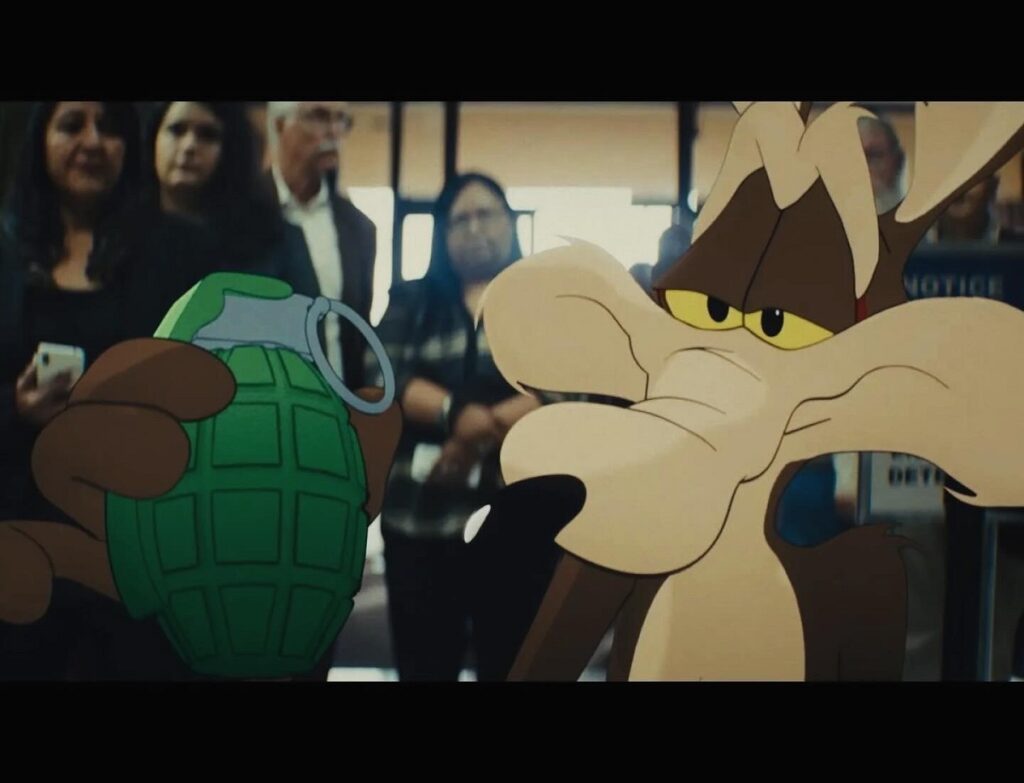 pelicula coyote vs acme escenas
