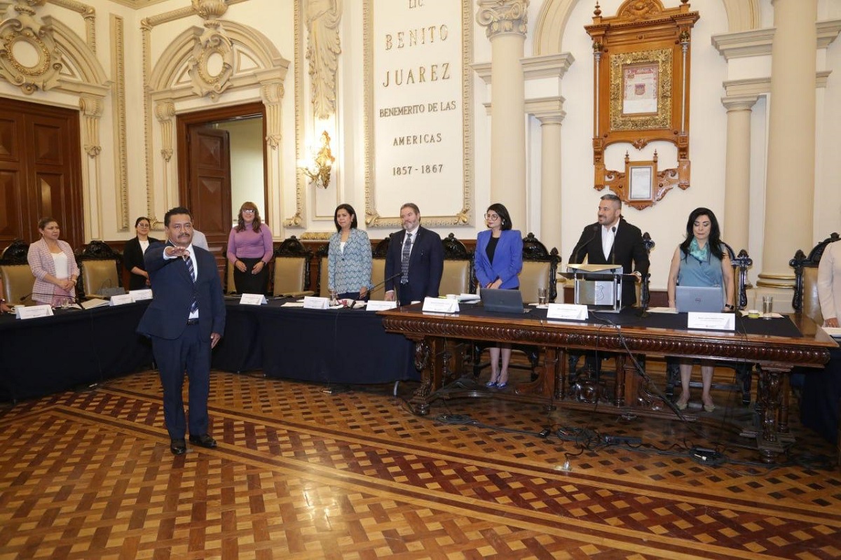 Rinde protesta a Artemio Pacheco Serrano como regidor suplente 1 protesta a Artemio Pacheco Serrano como regidor suplente
