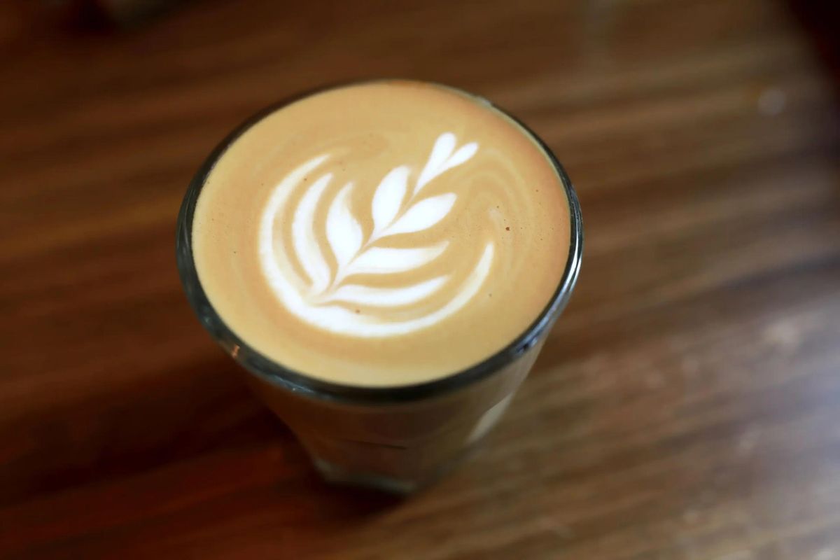 ¿Qué es y cómo se prepara el Flat White? Google rinde homenaje a la bebida 1 qué es un Flat White
