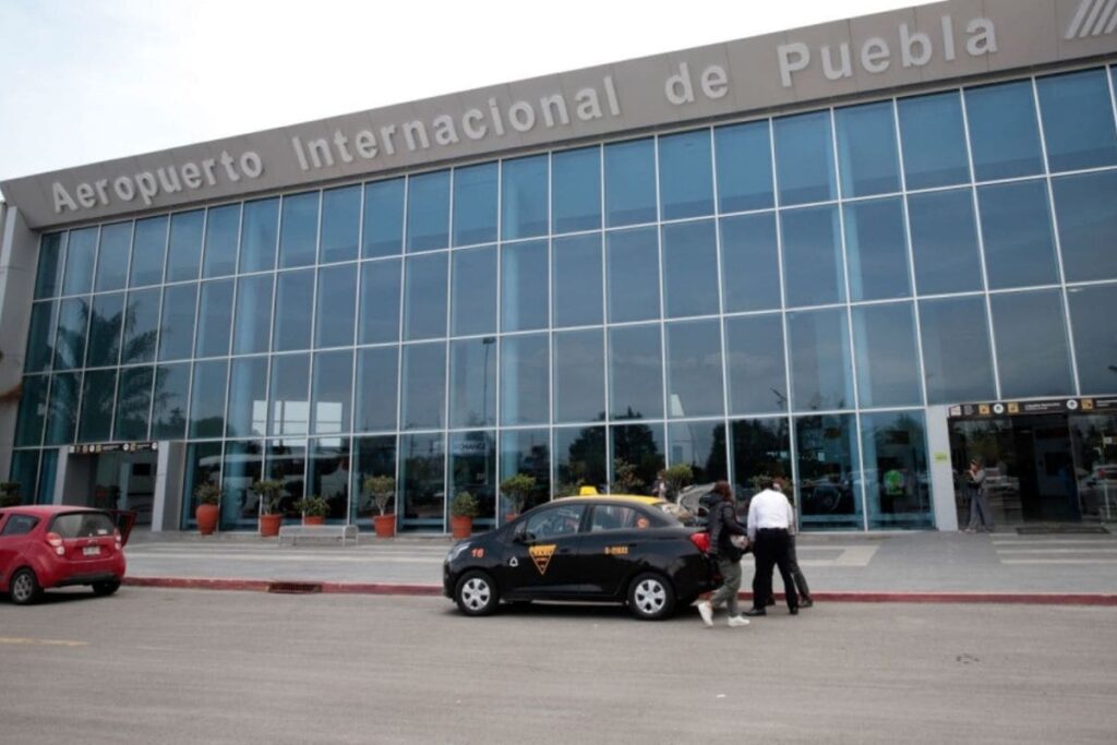 suspenden operaciones en Aeropuerto de Puebla marzo