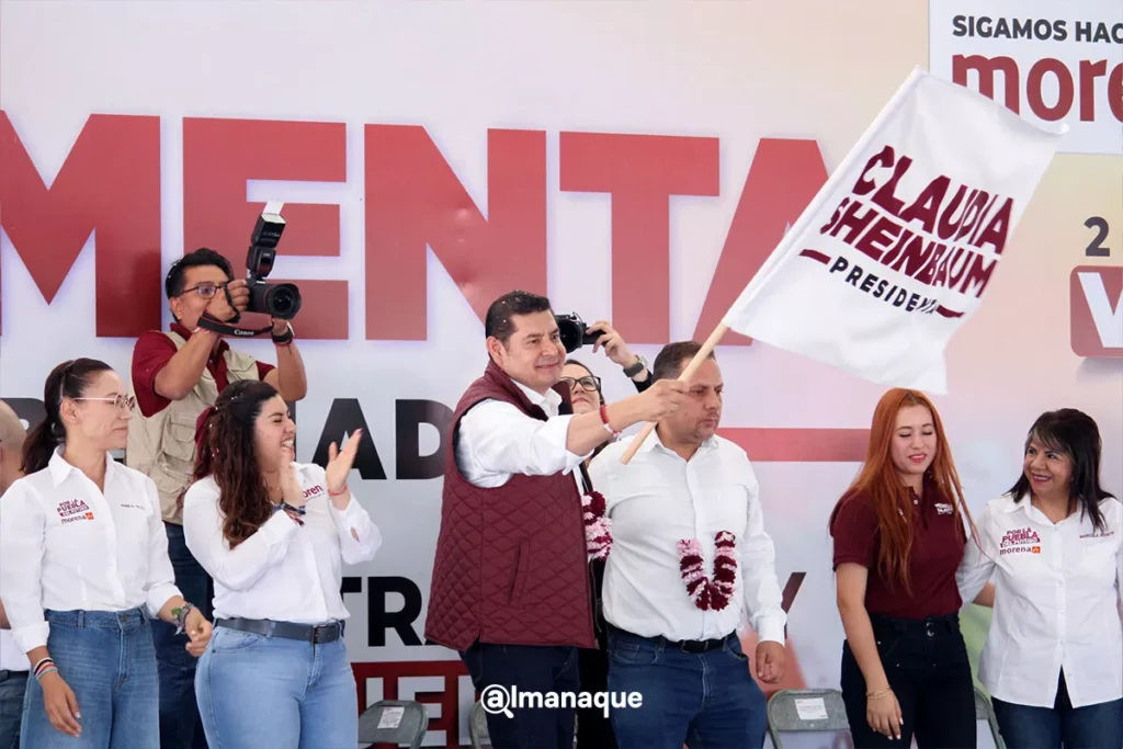 Alejandro Armenta candidato morena Puebla Canoa 3