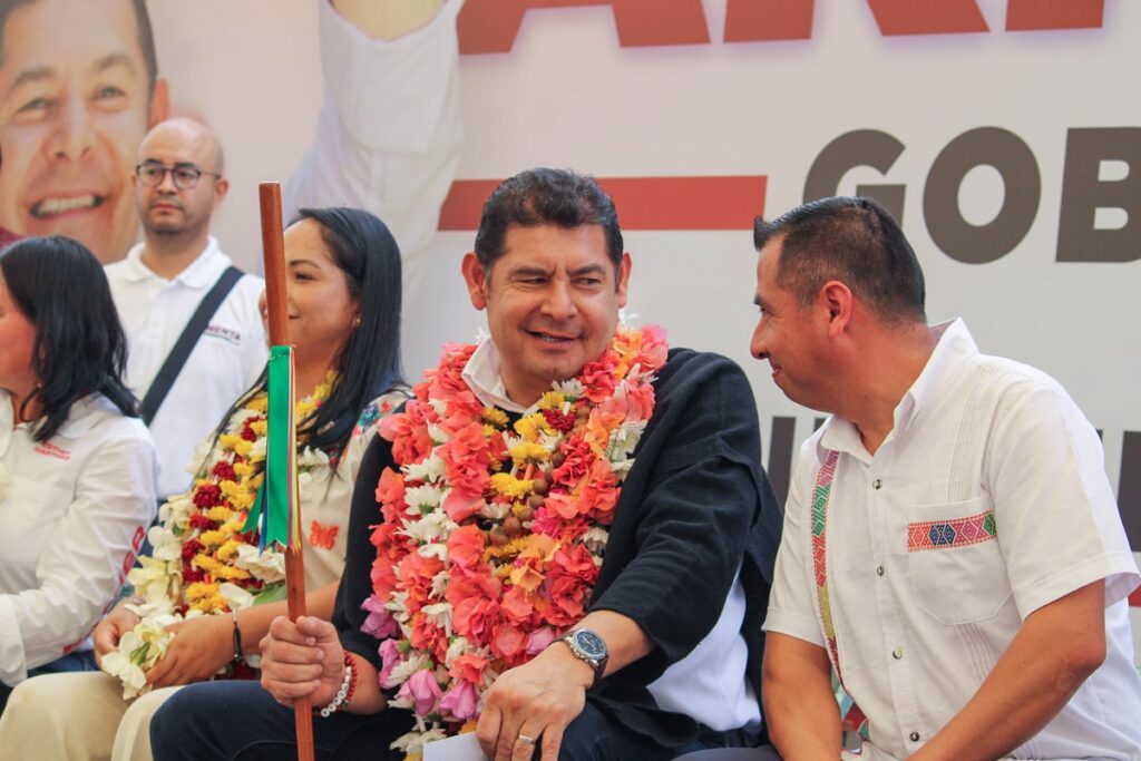 Armenta plantea corredor turístico entre Sierra Norte y Nororiental de Puebla 9 Armenta plantea corredor turístico entre Sierra Norte y Nororiental de Puebla “será el sexenio de los pueblos indígenas”