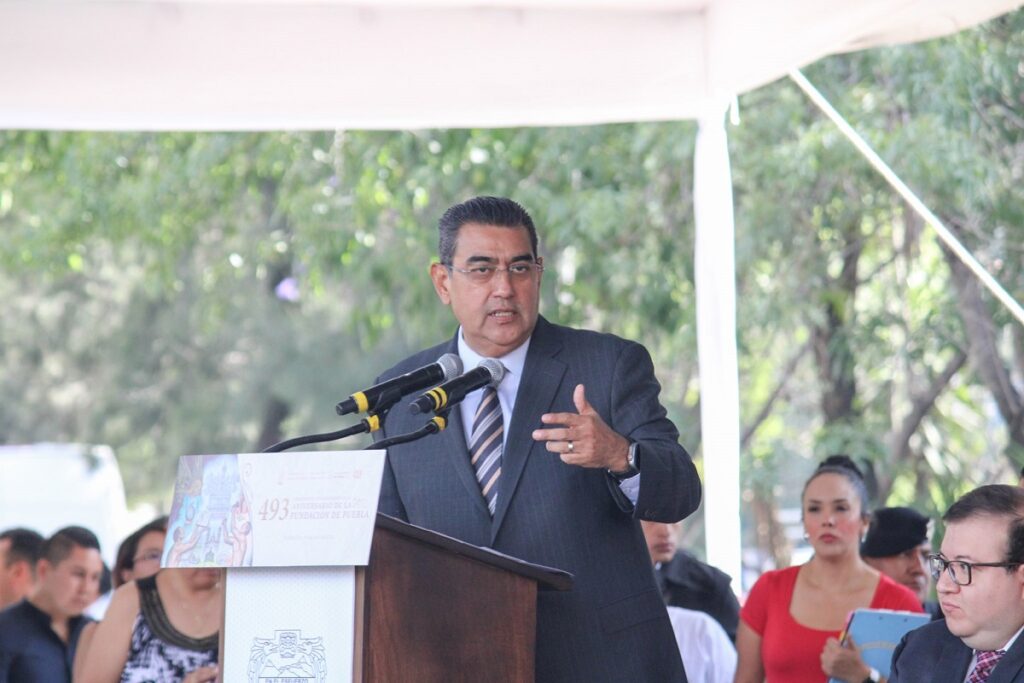 Bebé encontrado dentro de una maleta en Loma Linda está internado en el Hospital del Norte Sergio Salomón