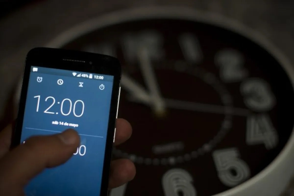 Cómo cambiar la hora de mis dispositivos iOS o Android 1 Cómo cambiar la hora de mis dispositivos iOS o Android