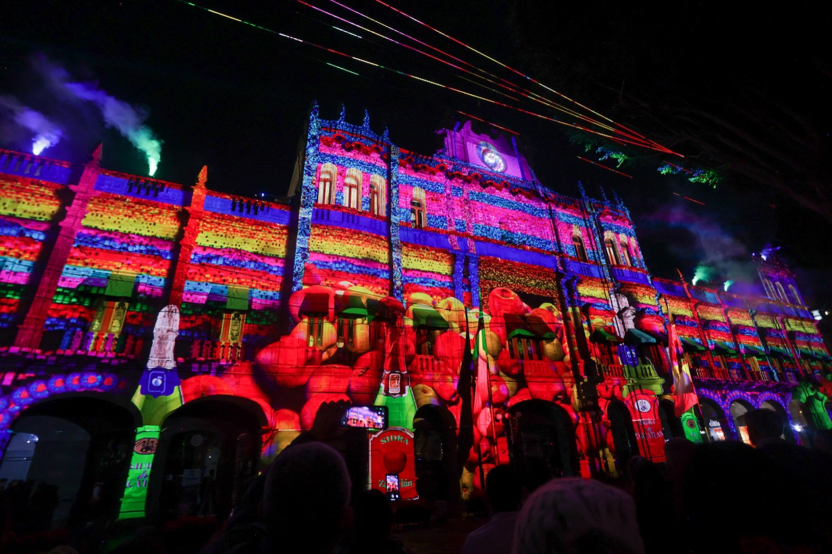 Con espectáculo de drones y video mapping, celebrarán la fundación de Puebla 1 Con espectáculo de drones y video mapping, celebrarán la fundación de Puebla