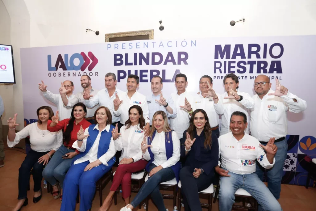 Eduardo Rivera Perez y Mario Riestra mejor rumbo para puebla 5