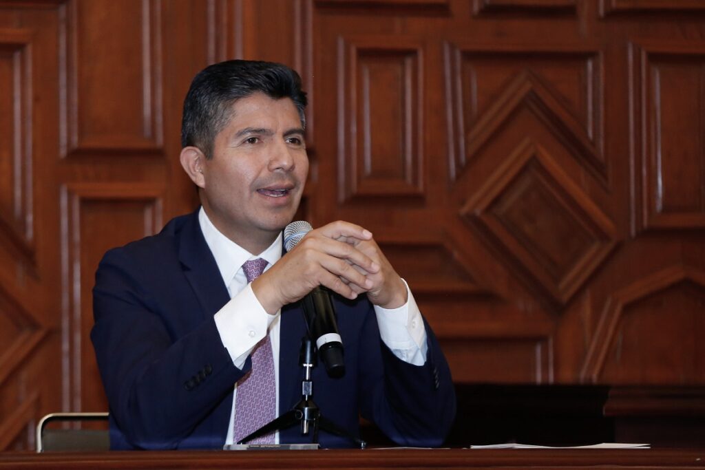 "Están acostumbrados a no jugar limpio", acusa Eduardo Rivera a morenistas