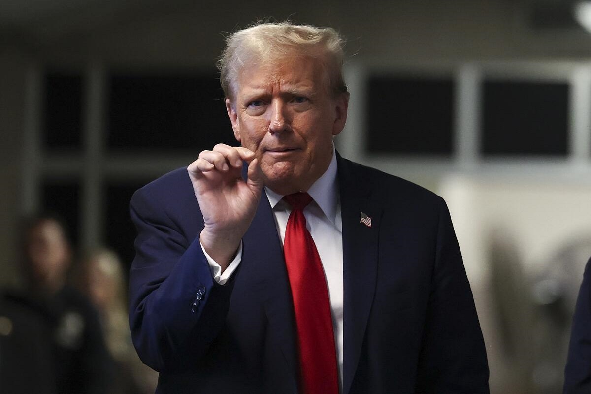 Multan a Trump con 9 mil dólares por desacato de 'orden mordaza' durante su juicio penal 1 Multan a Trump con 9 mil dólares por desacato de 'orden mordaza' durante su juicio penal