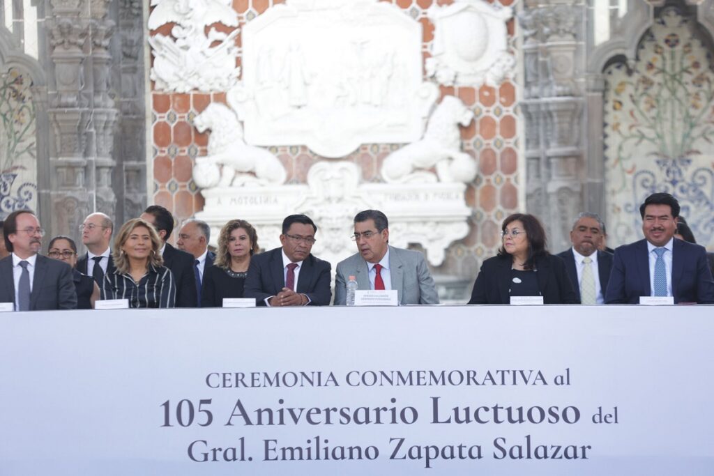 Pide Sergio Salomón al IEE que vigile la entrega de programas durante elección en Puebla