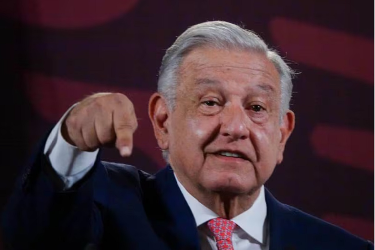 Policía que presuntamente asesinó a Yanqui Kothan en Ayotzinapa, fue detenido: AMLO 1 Policía que presuntamente asesinó a Yanqui Kothan en Ayotzinapa, fue detenido AMLO