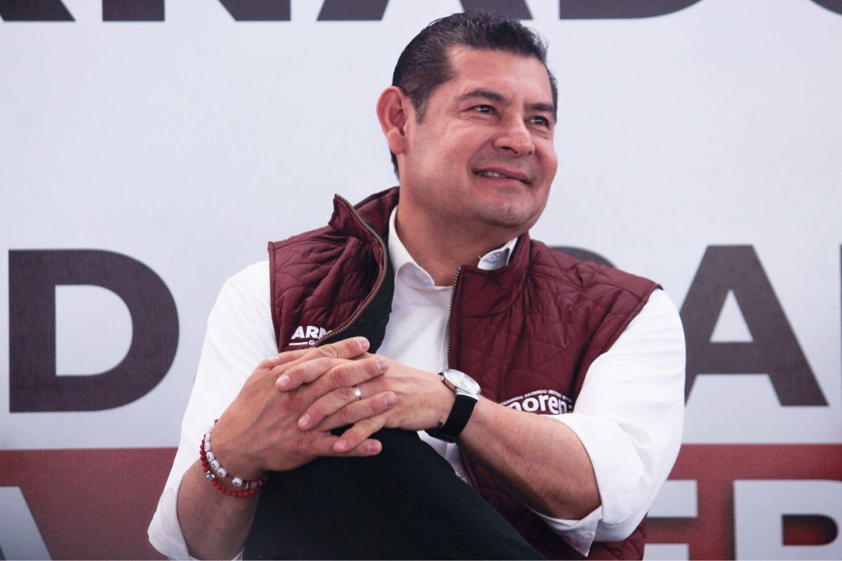 Armenta acusa a Lalo Rivera de gastarse el dinero de Puebla capital en la campaña 1 Alejandro Armenta acusa a Lalo Rivera de usar dinero del erario
