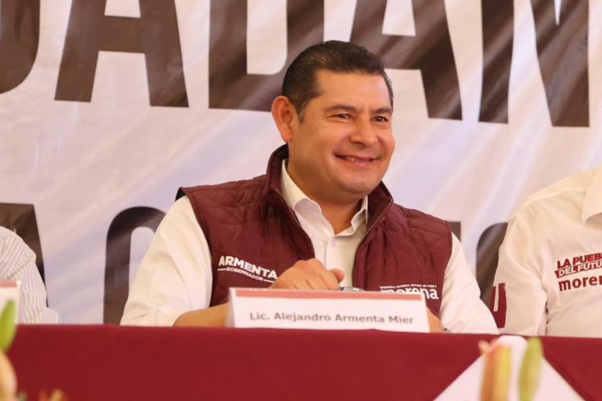 Anuncia Armenta una línea más de Cablebus: Angelópolis-La Paz 1 Alejandro Armenta propone otra línea de cablebus