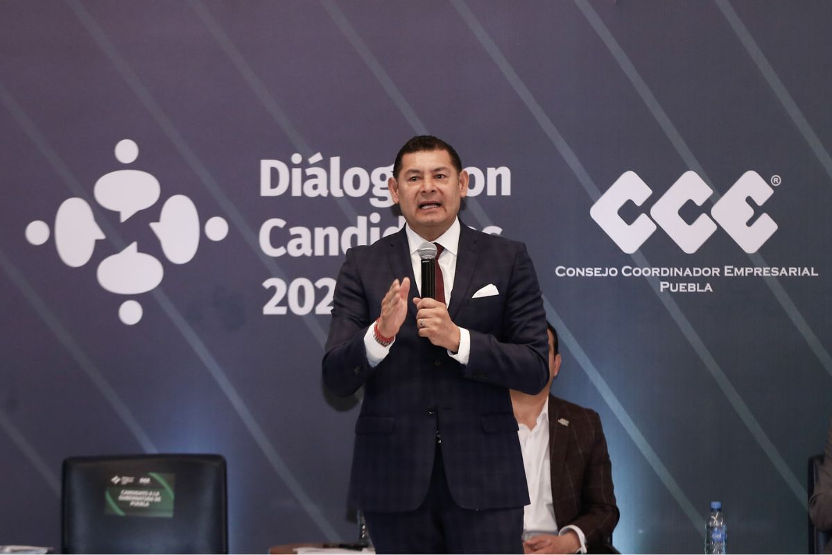 Alejandro Armenta promete crear la Universidad para Policías 1 Alejandro Armenta promete Universidad para Policías