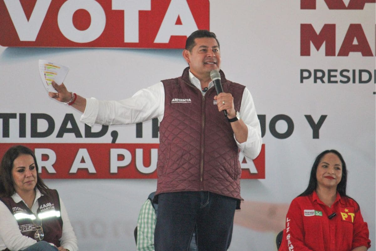 Propone Armenta crear Banco de las Mujeres y apoyos económicos a universitarios 1 Alejandro Armenta propone Banco de las Mujeres