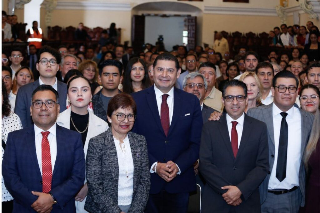 Alejandro Armenta en el Consejo Universitario de la BUAP