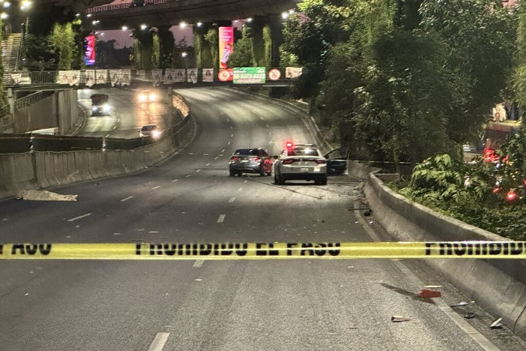 Atropellan a trabajador de limpia en el Periférico Sur en la CDMX y cierran calles