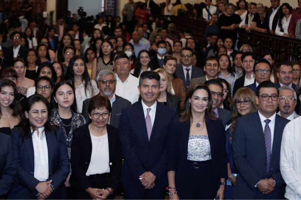 Eduardo Rivera ante el Consejo Universitario de la BUAP