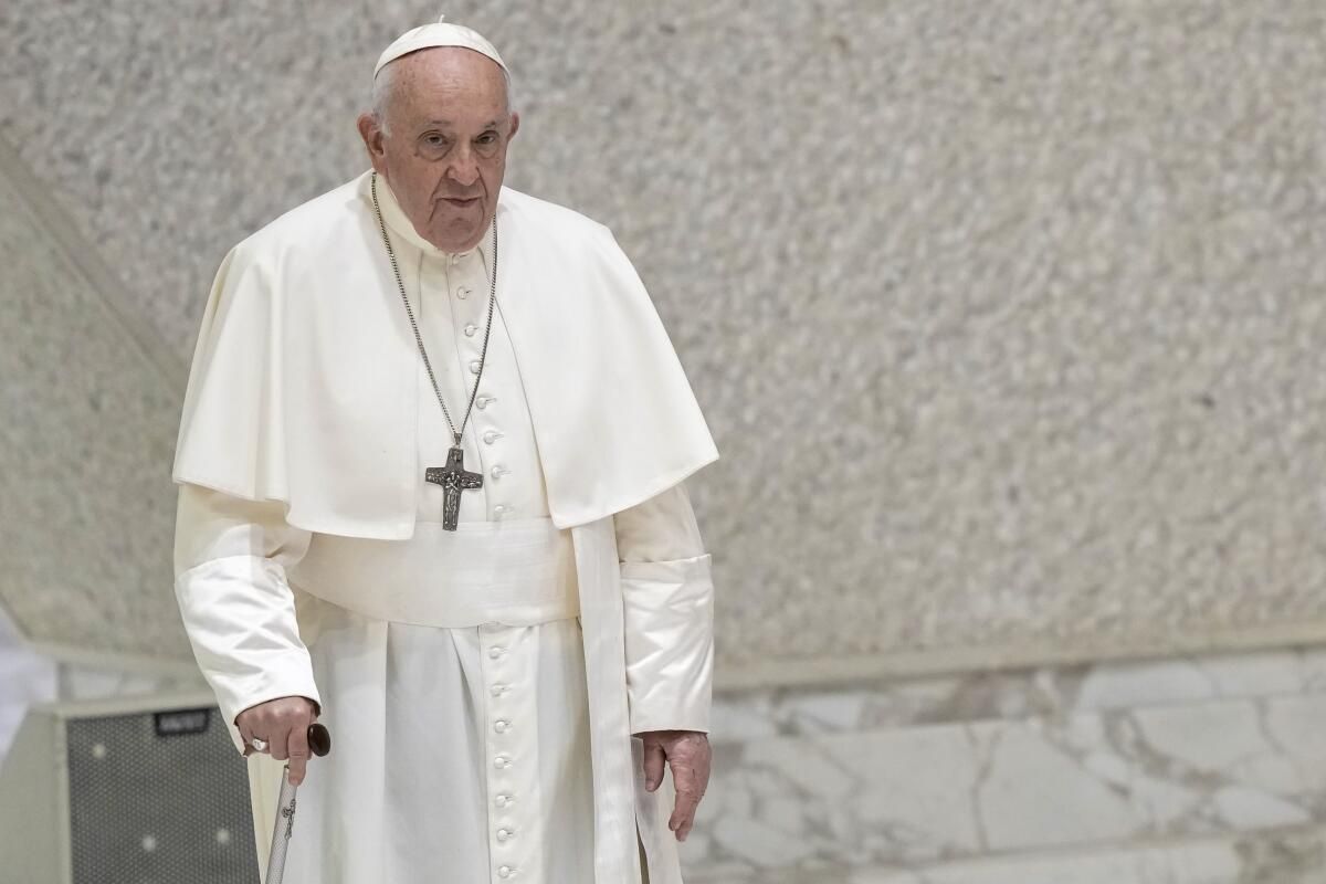 Cambios de sexo amenazan la dignidad humana: El Vaticano 1 El Vaticano critica cambios de sexo