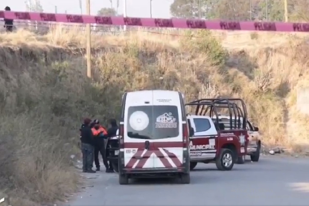 Localizan cadáver embolsado debajo de un puente en el Periférico Ecológico 1 Localizan cadáver embolsado debajo de un puente en el Periférico Ecológico